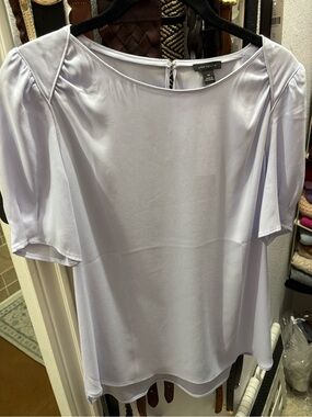 Ann Taylor Light Lavender Short Sleeve Scoop Neck Blouse